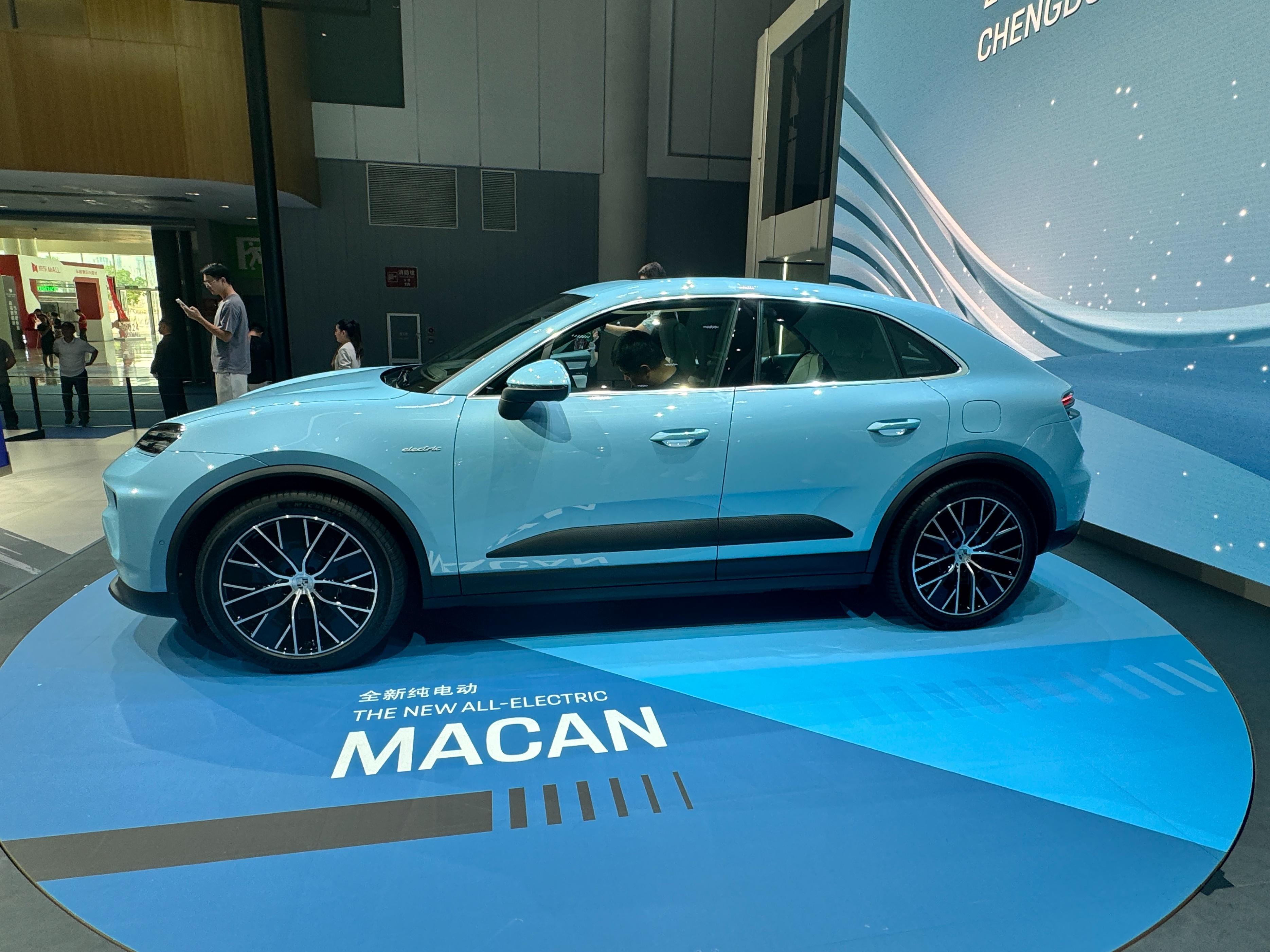 【成都車展】保時捷全新Macan EV長續(xù)航版亮相